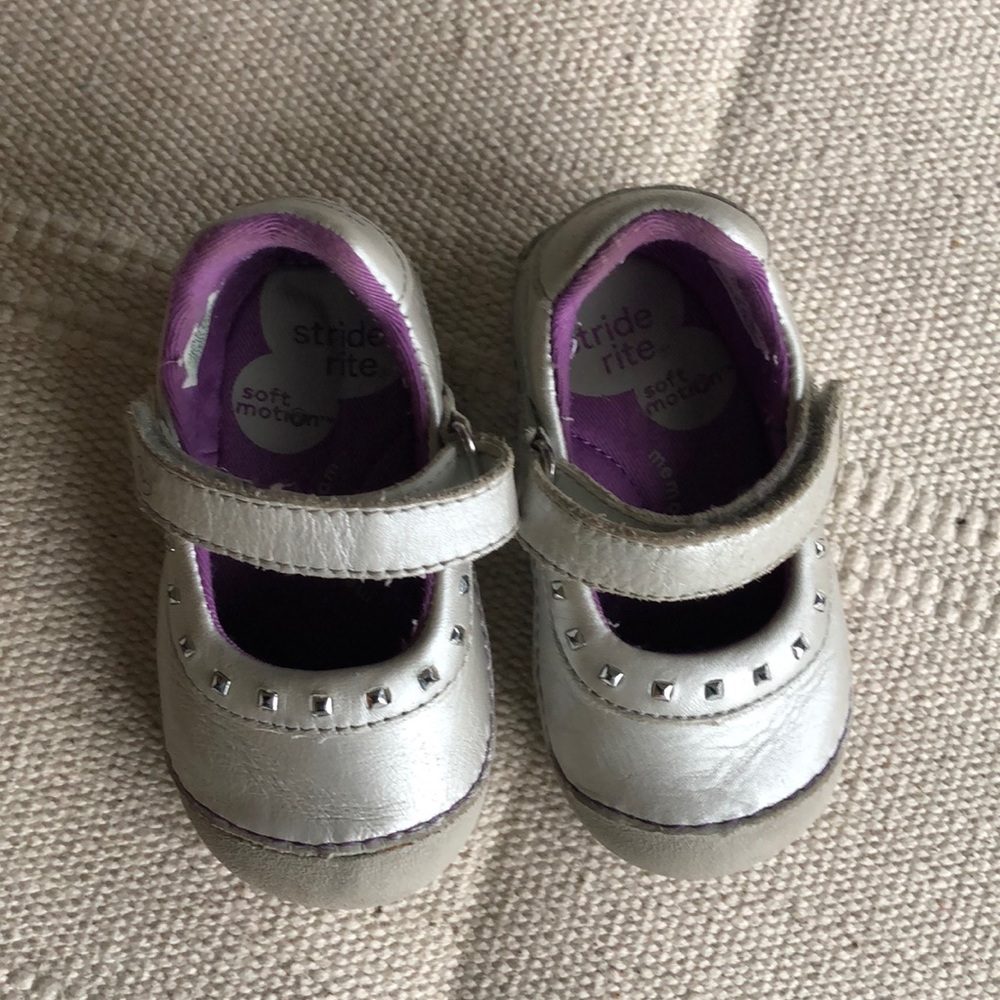 Stride Rite Soft Motion Mary Janes